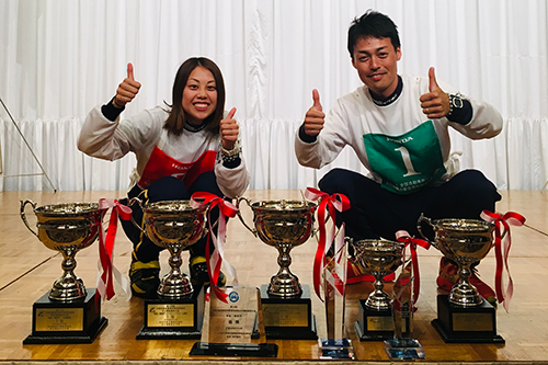 インストラクターは、全国指導員競技大会で優勝・準優勝を収めるほどのハイレベルなスタッフです。
